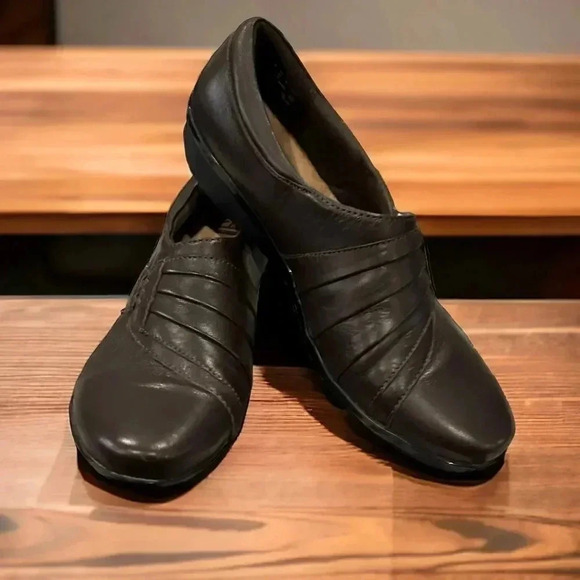 Clark’s Collection Women’s Everlay Iris Soft Cushion Shoes Size 9.5 M EUC - Picture 1 of 13